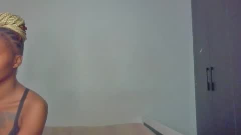 peach_ebonny online show from 04-21-26, 02:51