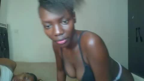 peach_ebonny online show from 05-19-26, 06:47