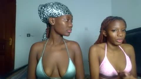 peach_ebonny online show from 06-03-26, 08:39