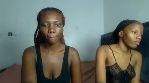 peach_ebonny online show from 06-12-26, 05:56