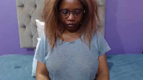 Snapshot of peachassxx chatting on 05-14-26, 06:42 peachy online show from 05-14-26, 06:42