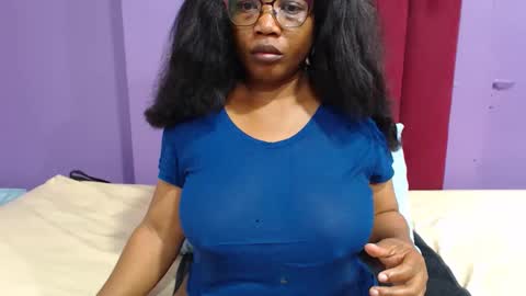 Snapshot of peachassxx chatting on 06-06-26, 05:45 peachy online show from 06-06-26, 05:45