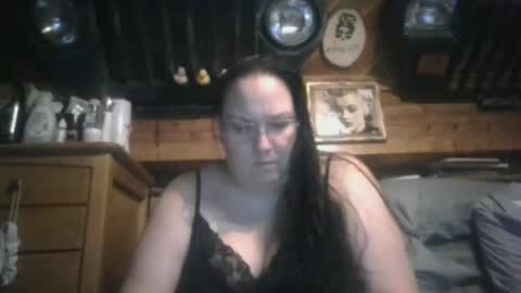 Snapshot of peachtree197 chatting on 01-04-25, 02:35 peachtree197 online show from 01-04-25, 02:35