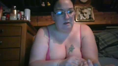 Snapshot of peachtree197 chatting on 03-08-25, 01:39 peachtree197 online show from 03-08-25, 01:39