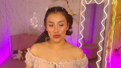 peachy_tay online show from 04-19-26, 11:53