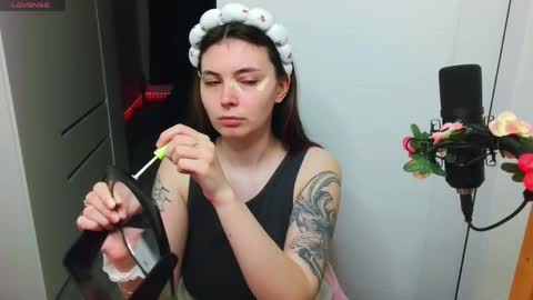 Snapshot of peachybabe__ chatting on 05-18-26, 06:36 Peachy online show from 05-18-26, 06:36