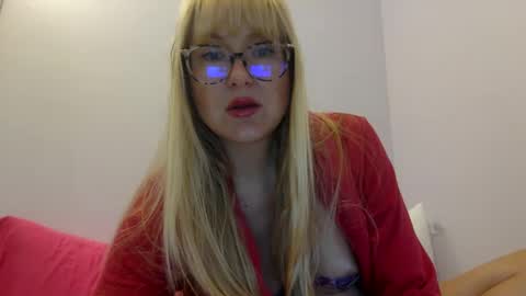 peachymegs online show from 10-08-25, 05:43