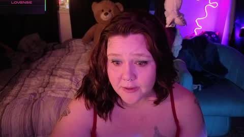 Peachy Nessa online show from 05-14-26, 09:05