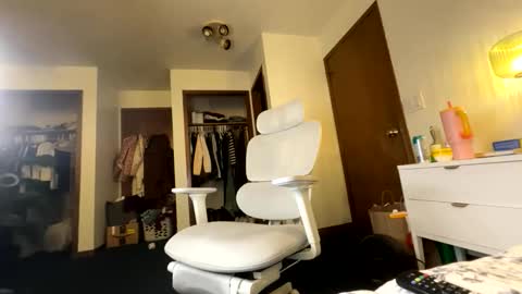 PeachyObsession online show from 01-11-26, 11:21