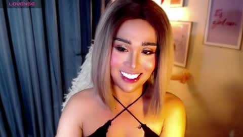 Angel Creamdensada online show from 05-27-26, 04:37