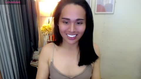 Snapshot of peakaboo_xx chatting on 08-02-26, 02:32 Angel Creamdensada online show from 08-02-26, 02:32
