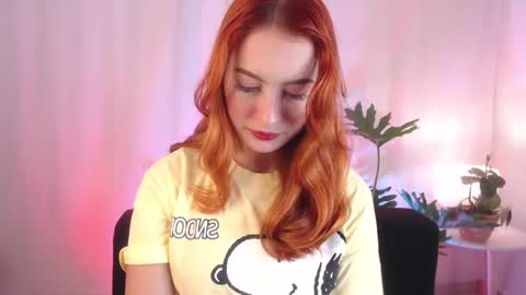 Snapshot of pear__moon chatting on 01-18-25, 02:47 LILLY online show from 01-18-25, 02:47