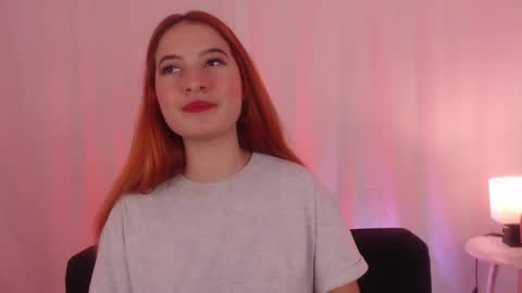 Snapshot of pear__moon chatting on 03-02-25, 07:10 LILLY online show from 03-02-25, 07:10