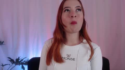 Snapshot of pear__moon chatting on 03-06-25, 01:48 LILLY online show from 03-06-25, 01:48