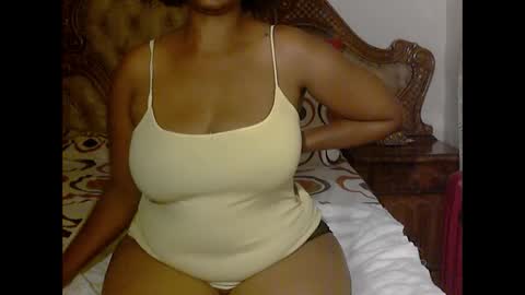 Snapshot of pearassmmm chatting on 02-07-25, 10:09 pearassmmm online show from 02-07-25, 10:09