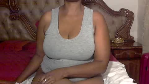 Snapshot of pearassmmm chatting on 02-17-25, 08:58 pearassmmm online show from 02-17-25, 08:58