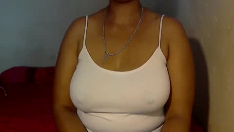 Snapshot of pearassmmm chatting on 10-13-25, 12:05 pearassmmm online show from 10-13-25, 12:05