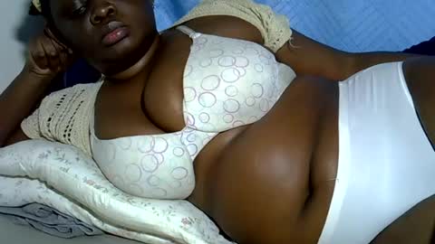 Keci online show from 06-07-26, 01:15