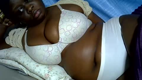 Keci online show from 06-08-26, 01:33