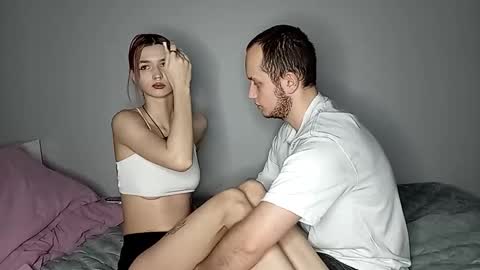 Snapshot of pearl_couple chatting on 01-07-26, 07:05 Rina and Max online show from 01-07-26, 07:05