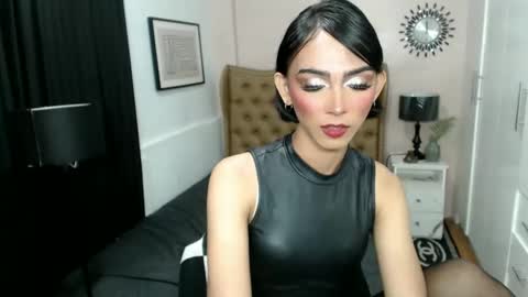 Pearl online show from 02-19-25, 01:50