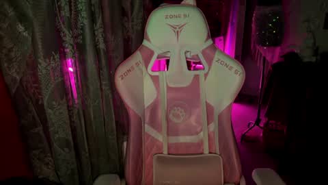 Adelina online show from 07-15-26, 12:38