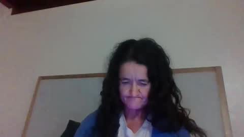 pebblezmeowkitty online show from 10-27-25, 04:55