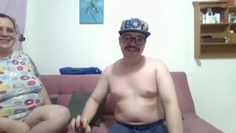 Snapshot of pecadodulce chatting on 01-04-25, 01:31 pecadodulce online show from 01-04-25, 01:31