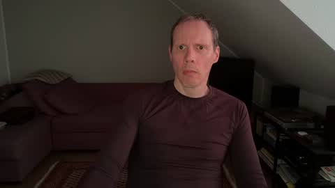 Arno online show from 06-19-26, 04:33