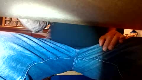 peecocktail online show from 10-19-25, 03:51