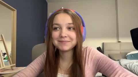 Luna Vale online show from 06-19-26, 02:43