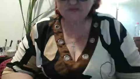 Snapshot of peggysoft chatting on 05-27-26, 07:00 PeggySoft online show from 05-27-26, 07:00