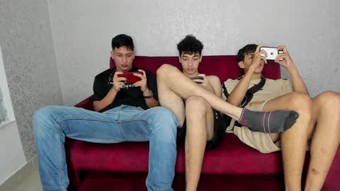 CAIN-19  ALLEN-18 RONALD-18 AUSTIN-18 MOD DANTE online show from 01-11-25, 08:54