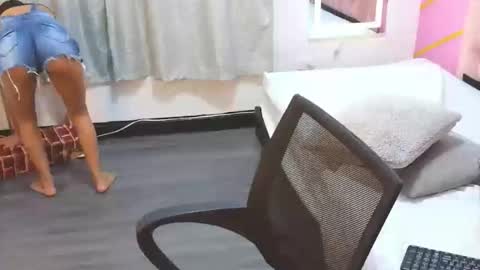 peneelopeecute online show from 01-15-26, 08:56