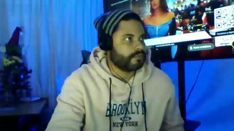 Snapshot of penetreitors33 chatting on 01-17-26, 02:49 Carlos online show from 01-17-26, 02:49