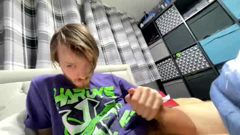 Penguin online show from 04-30-26, 08:15