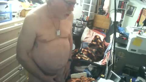 monkeydog online show from 05-09-26, 06:24