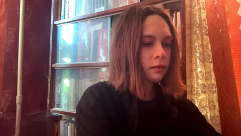 Snapshot of pennilinko chatting on 03-15-26, 05:35 Alya online show from 03-15-26, 05:35