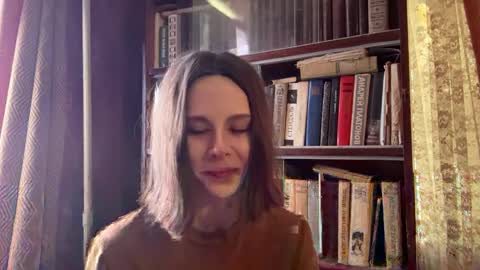 Snapshot of pennilinko chatting on 03-22-26, 07:23 Alya online show from 03-22-26, 07:23