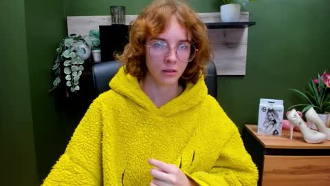 Penny online show from 10-17-25, 05:32