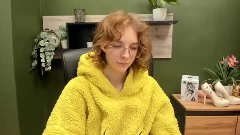 Penny online show from 10-21-25, 06:25