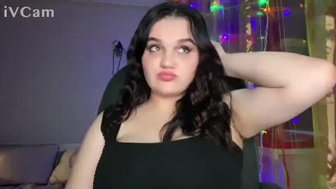 penny_perry online show from 12-28-24, 02:32