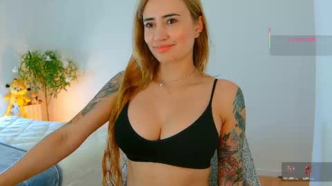 Hi Im Penelope  better vibrations  1111 online show from 06-16-26, 12:19