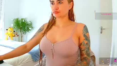 Hi Im Penelope  better vibrations  1111 online show from 07-14-26, 08:19