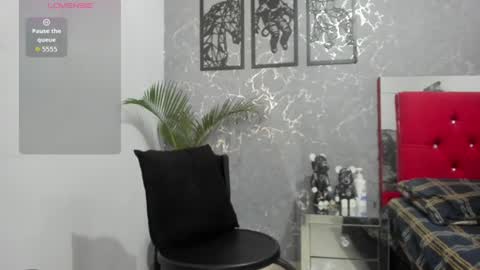 Snapshot of pepe_joness chatting on 06-11-26, 05:11 Pepe jones online show from 06-11-26, 05:11