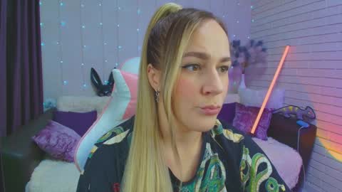 Dia  online show from 01-31-25, 11:13