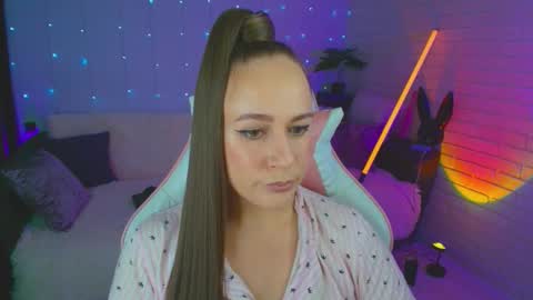 Dia  online show from 09-09-25, 06:51