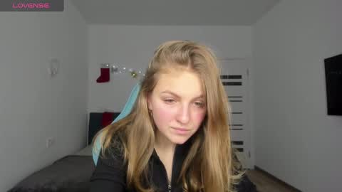 PerditaPravdina online show from 12-11-24, 09:01