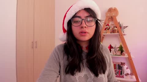 Sarah Ana Banana online show from 12-13-24, 12:39