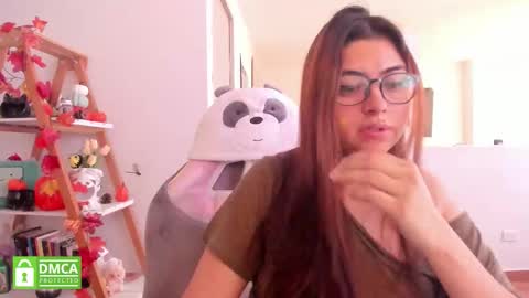 Sarah Ana Banana online show from 10-31-25, 05:25